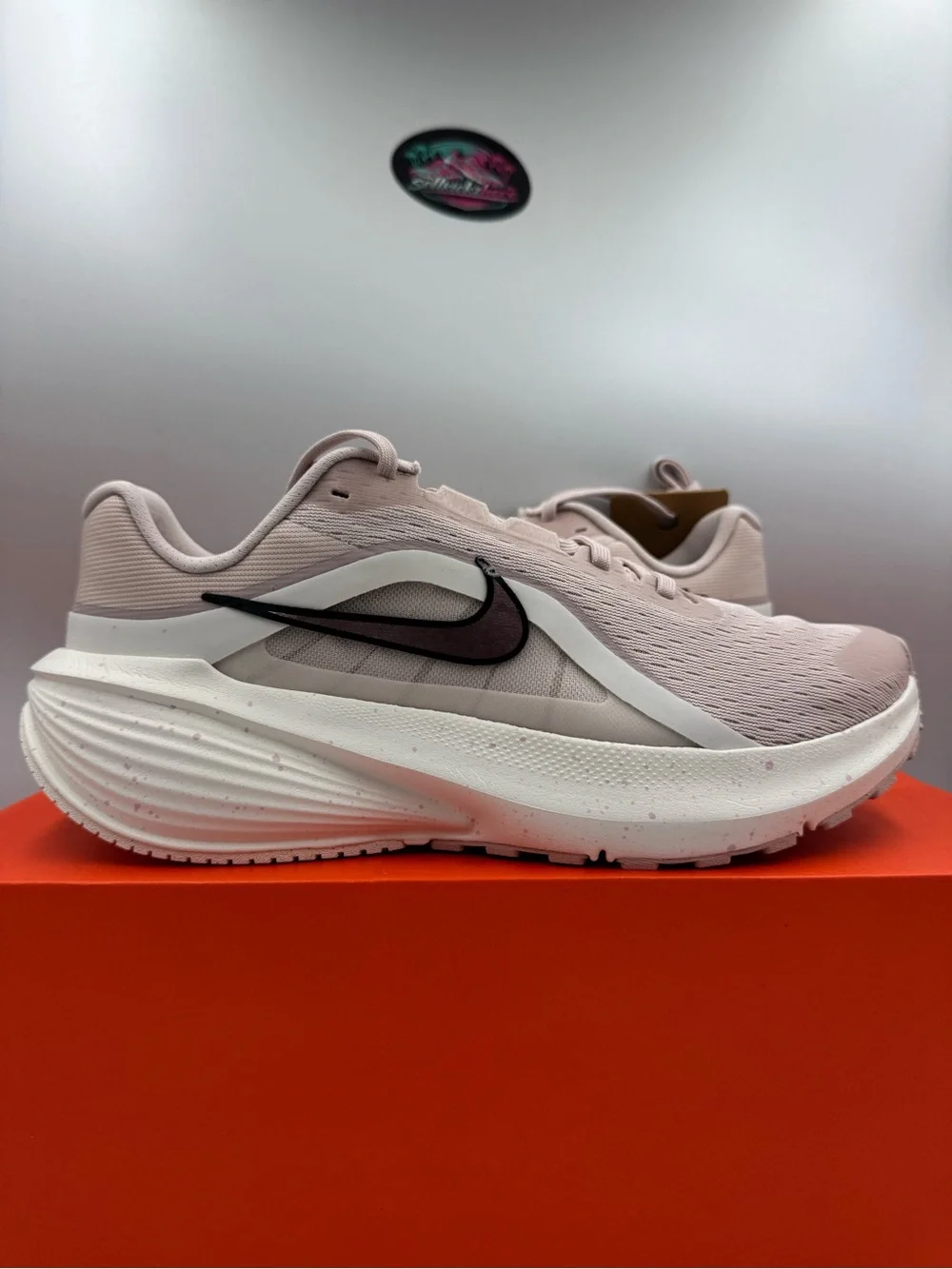 Nike Downshifter 14 SE Silt Red Particle Rose BRAND NEW Size 10 Women